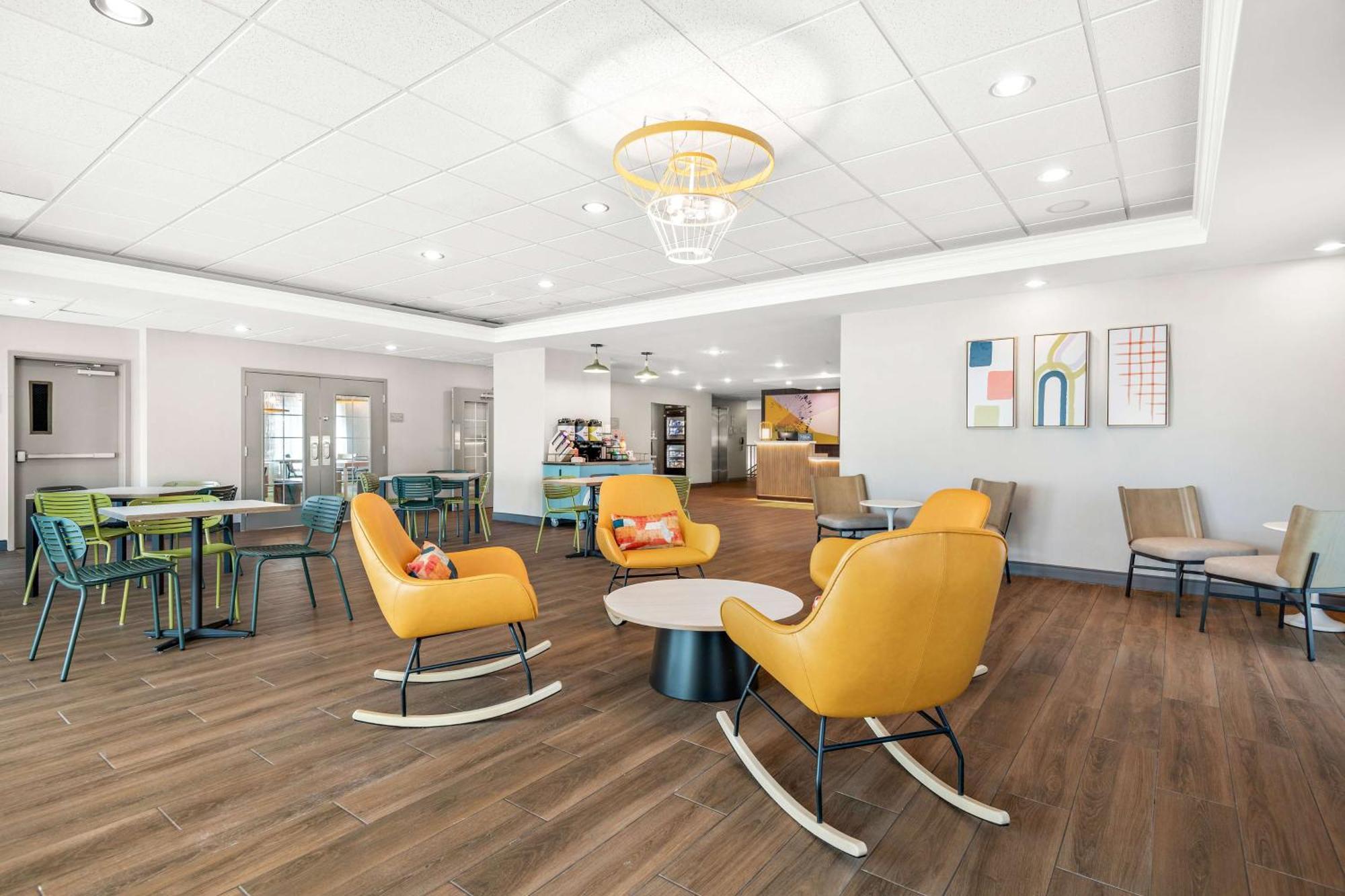 Spark By Hilton Exton Exterior photo